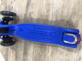 RiiRoo Kids 3 Wheels Ride On Scooter With Suspension & Flashing Wheels